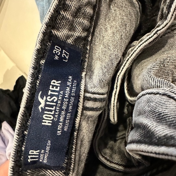 HOLLISTER Ultra high rise mom jeans size 11 R - Picture 3 of 3